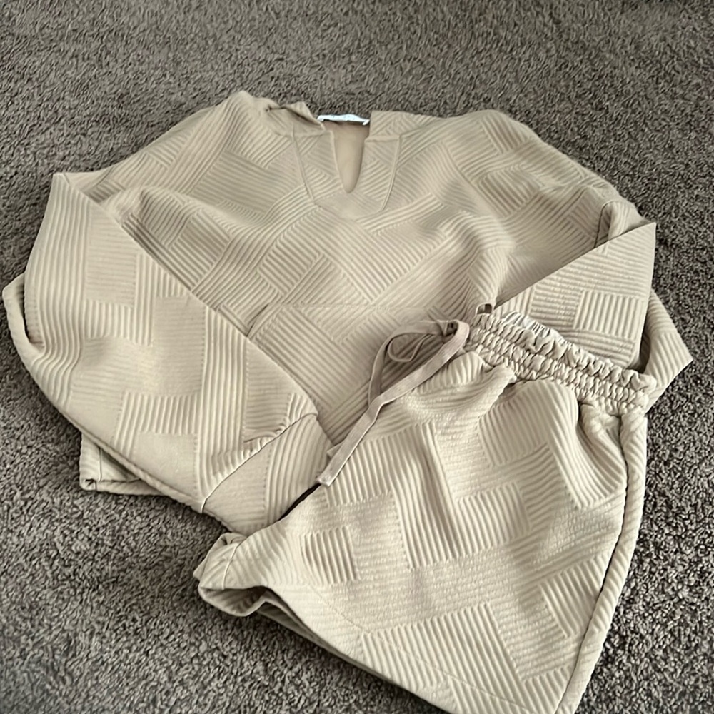 Petal & Pup Coffee Hoodie Short Set - Picture 1 of 6